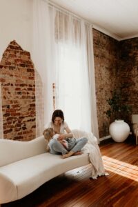 motherhood session in downtown dallas, ga